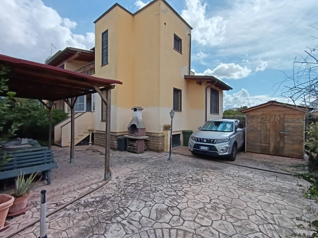 villa quadrifamiliare in vendita a Fiumicino
