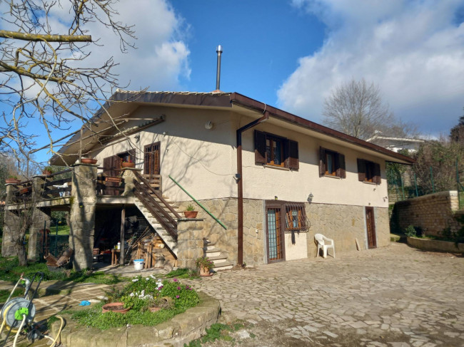 Villa in vendita a Canale Monterano