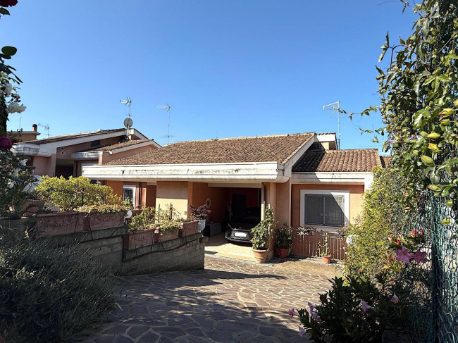 Villa in vendita a Sacrofano