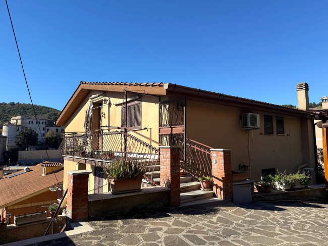 Appartamento in vendita a Sacrofano