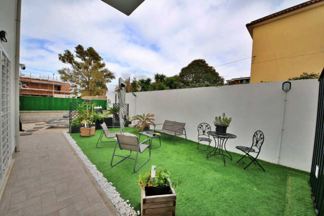 villa bifamiliare in vendita a Fiumicino