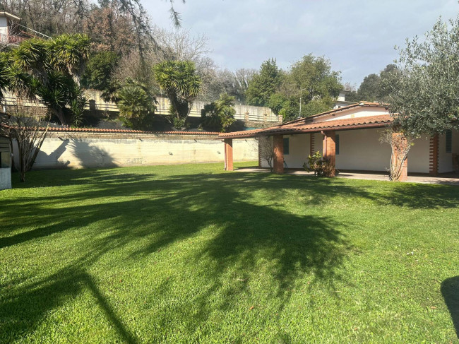 Villa in vendita a Fiumicino