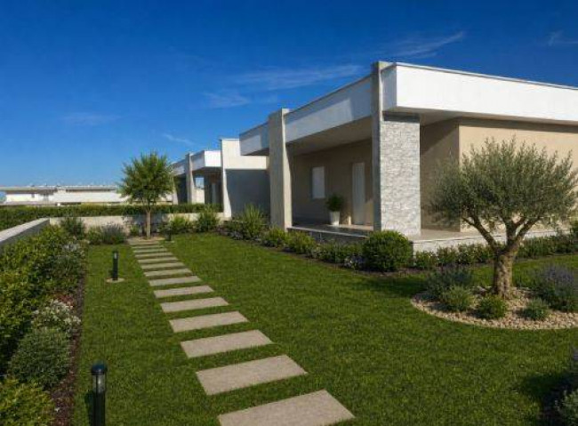villa bifamiliare in vendita a Fiumicino