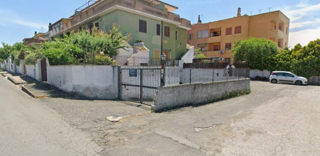 Deposito in vendita a Cerveteri
