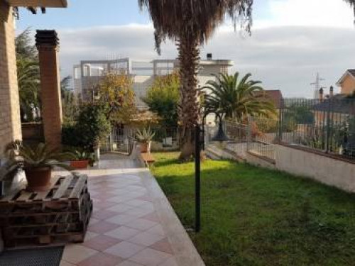Villa in Vendita a San Benedetto del Tronto