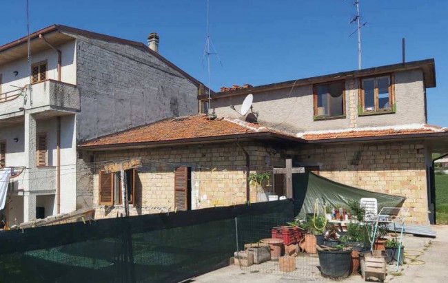 Casa semi-indipendente in vendita a Colli Del Tronto (AP)