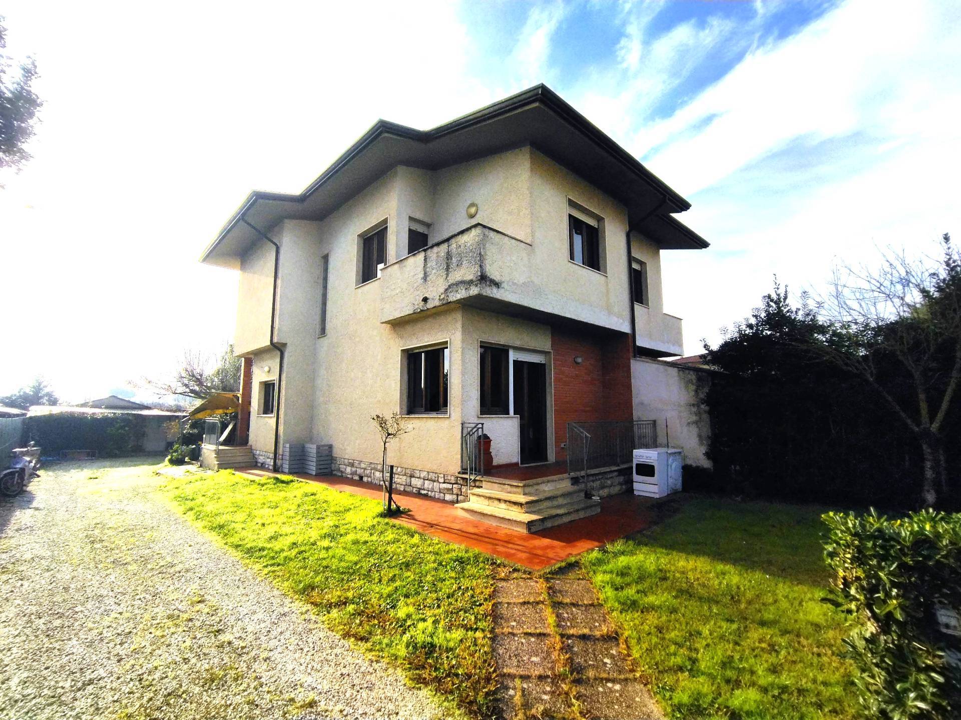 Casa indipendente in vendita a Focette, Pietrasanta (LU)