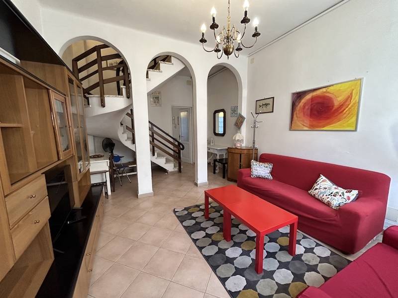 Casa indipendente in vendita a Centro, Viareggio (LU)