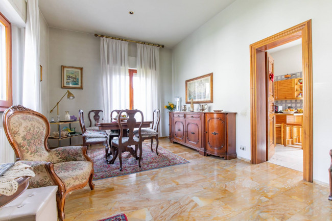 Villa Singola in vendita a Viareggio