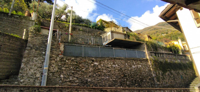 Casa indipendente in vendita a Camaiore