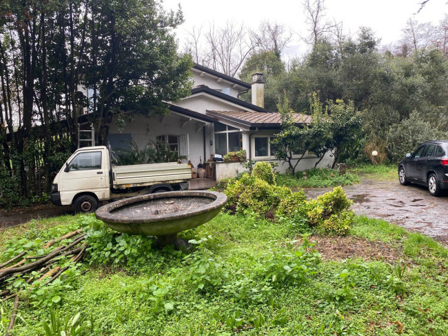 Villa Singola in vendita a Camaiore