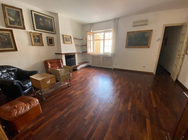 Appartamento in vendita a Viareggio