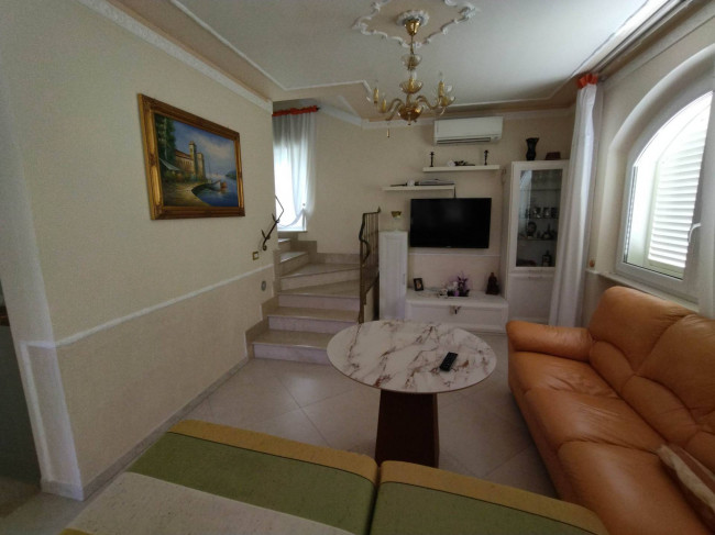 Villa Singola in vendita a Camaiore