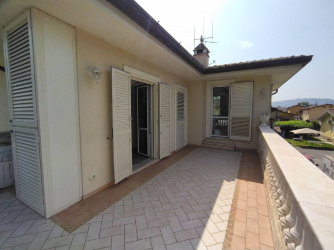 Villa Singola in vendita a Camaiore