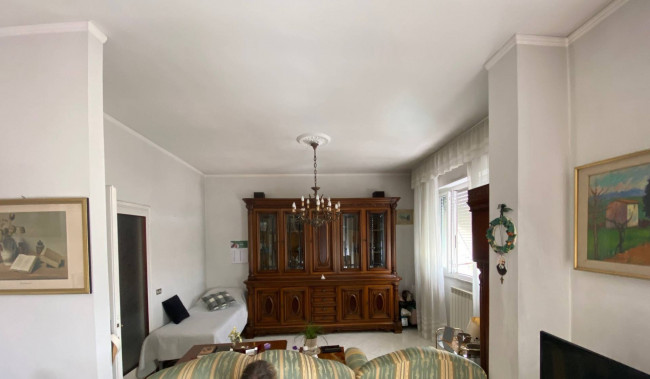 Appartamento in vendita a Viareggio