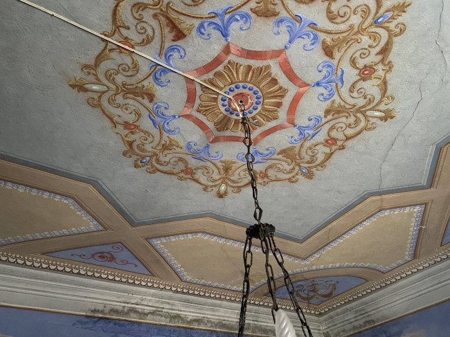 Proprietà rustica con terreno in vendita a Lucca