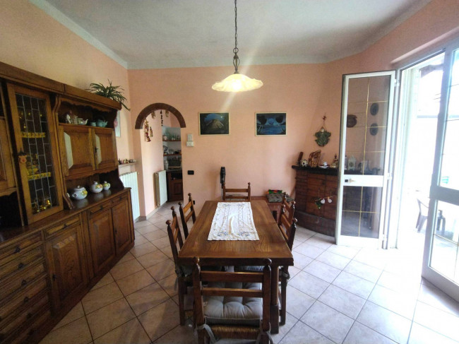 Villa bifamiliare in vendita a Camaiore