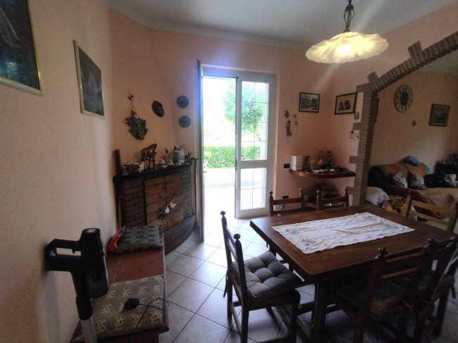 Villa bifamiliare in vendita a Camaiore