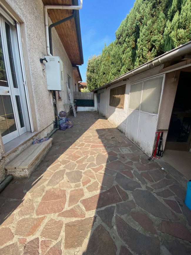 Villa bifamiliare in vendita a Camaiore