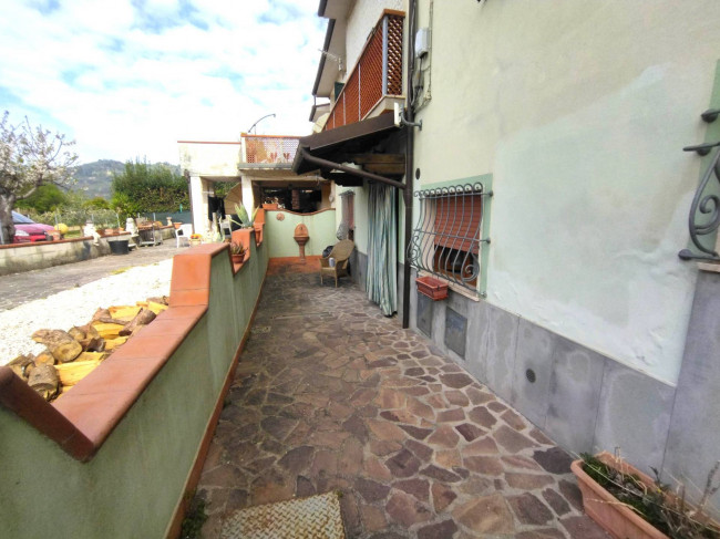 Appartamento piano terra in vendita a Camaiore