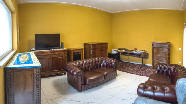 Appartamento in vendita a Viareggio
