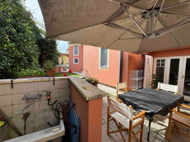 Villetta bifamiliare in vendita a Camaiore
