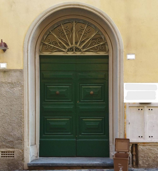 Appartamento piano terra in vendita a Camaiore