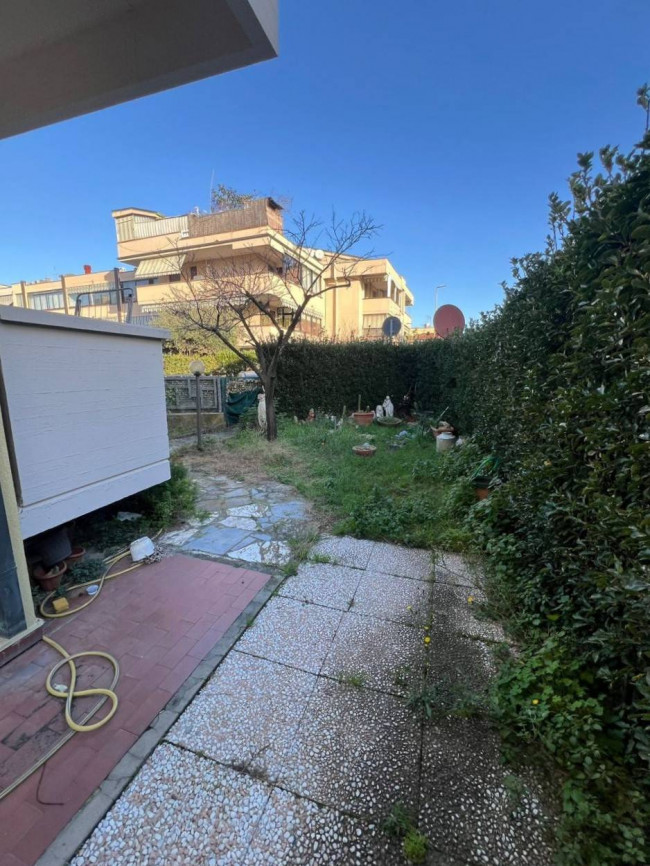 Appartamento piano terra in vendita a Viareggio