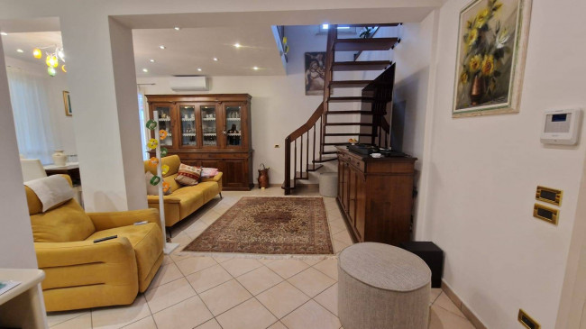 Appartamento in vendita a Viareggio