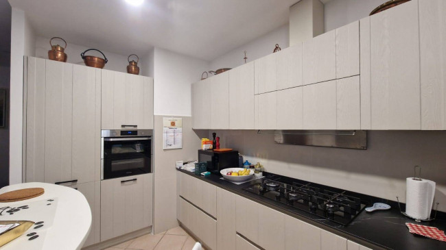 Appartamento in vendita a Viareggio