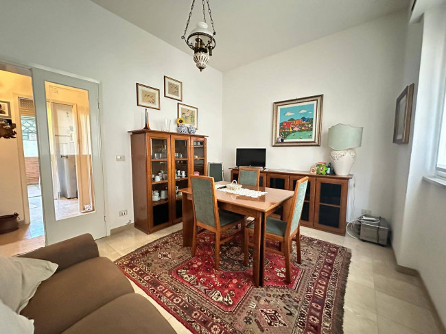 Appartamento piano terra in vendita a Viareggio