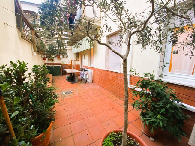 Appartamento piano terra in vendita a Viareggio