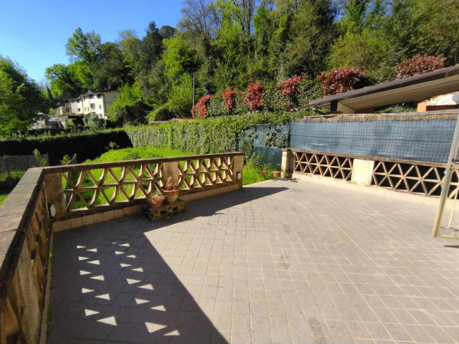 Villette a schiera in vendita a Camaiore