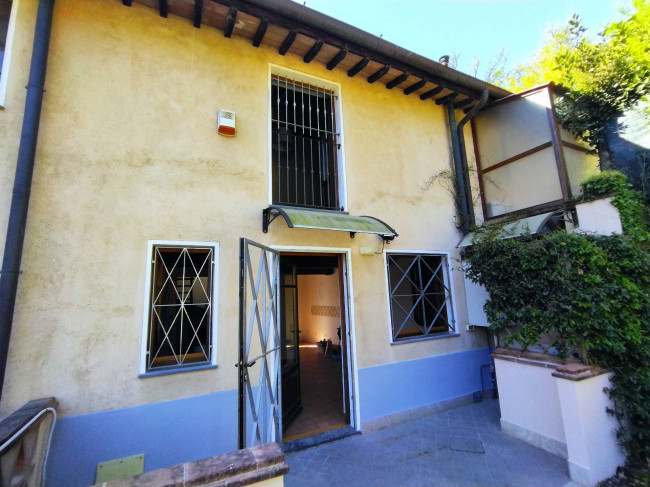 Villette a schiera in vendita a Camaiore