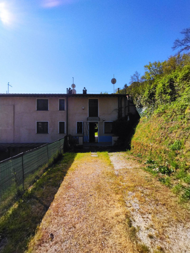 Villette a schiera in vendita a Camaiore