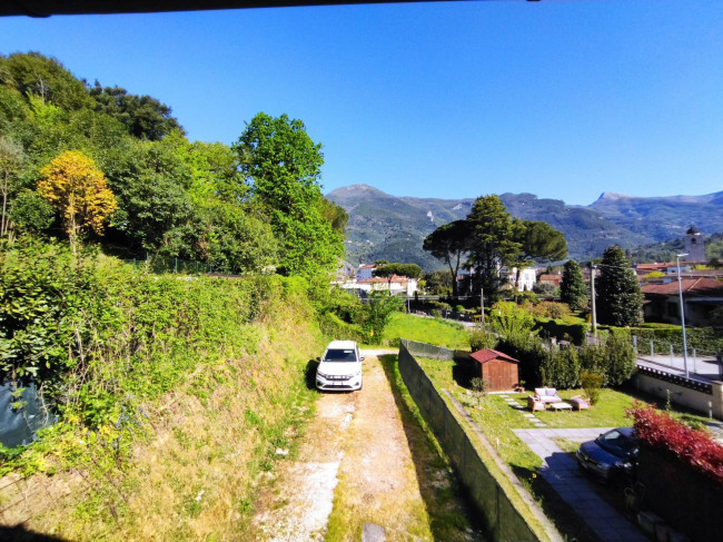 Villette a schiera in vendita a Camaiore