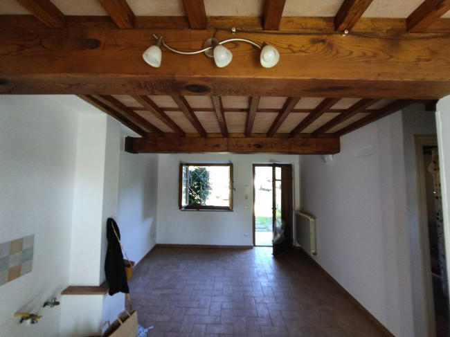 Villette a schiera in vendita a Camaiore