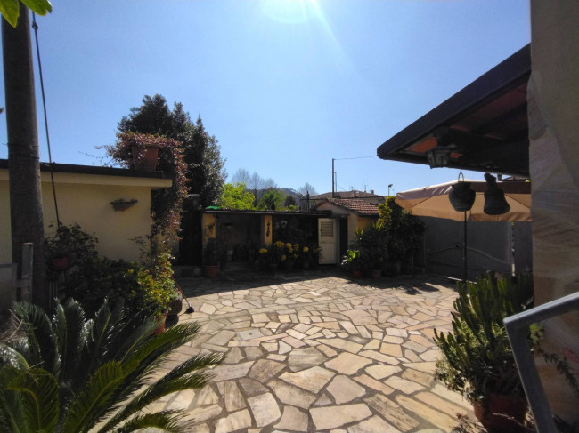 Casa indipendente in vendita a Camaiore