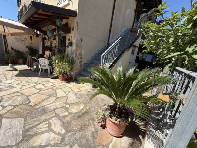 Casa indipendente in vendita a Camaiore