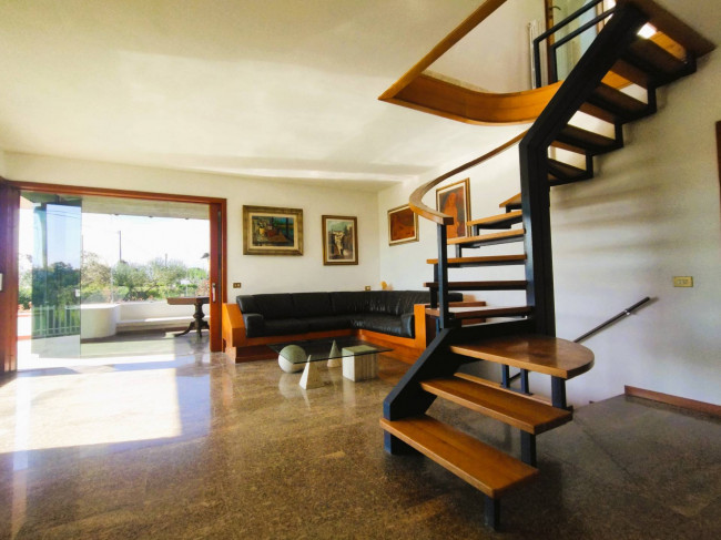 Villa Singola in vendita a Camaiore