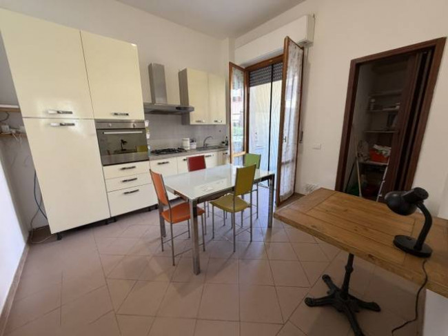 Appartamento piano terra in vendita a Viareggio