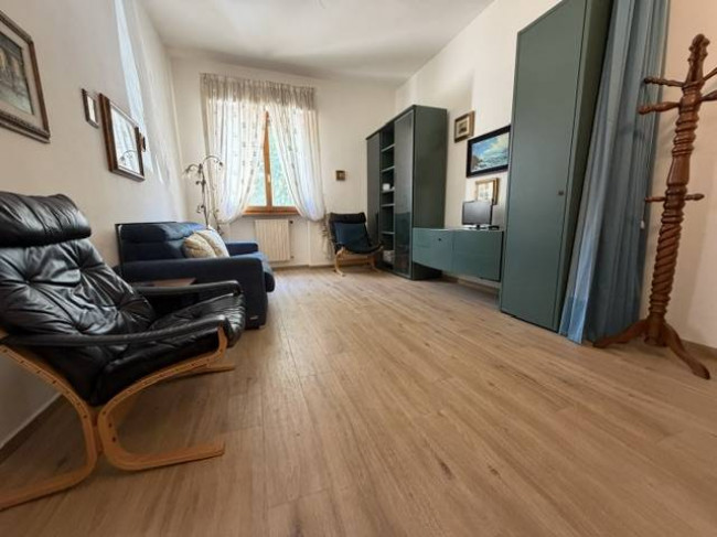 Appartamento piano terra in vendita a Viareggio