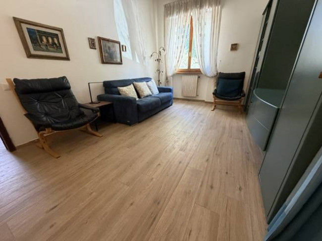 Appartamento piano terra in vendita a Viareggio