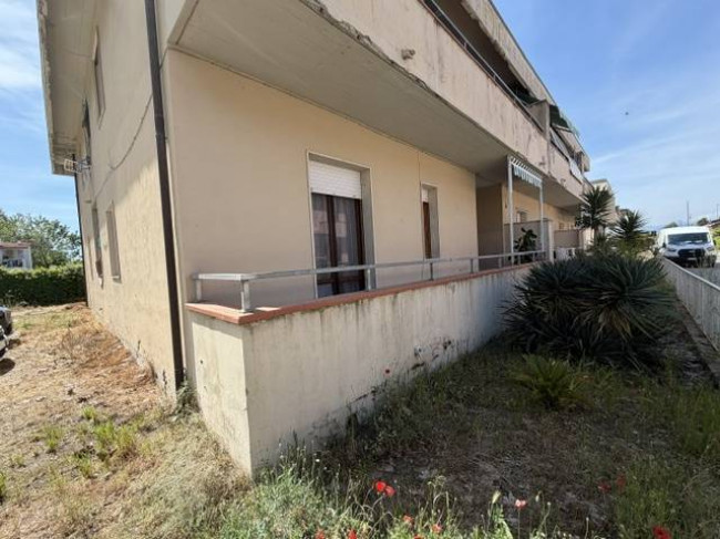 Appartamento piano terra in vendita a Viareggio
