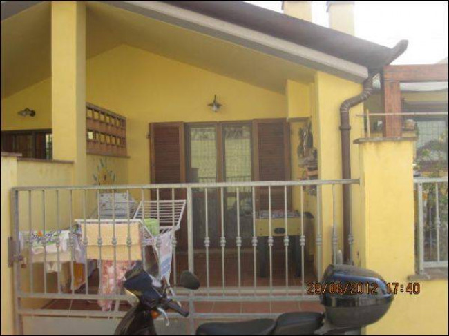 Villa bifamiliare in vendita a Massarosa