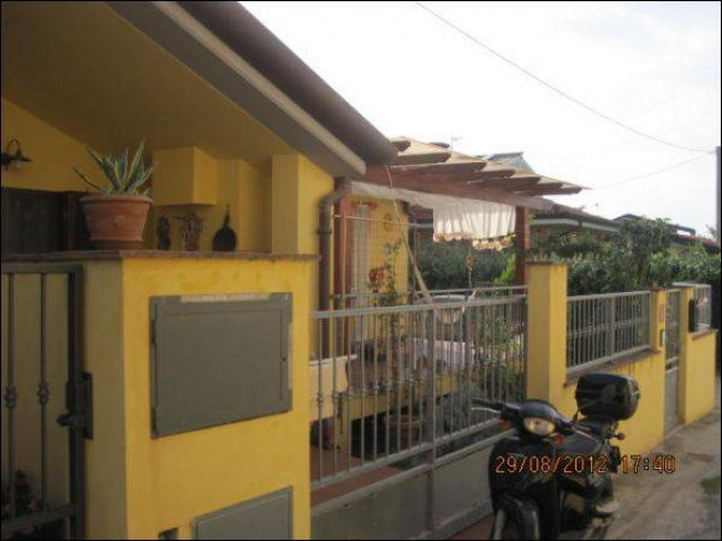 Villa bifamiliare in vendita a Massarosa