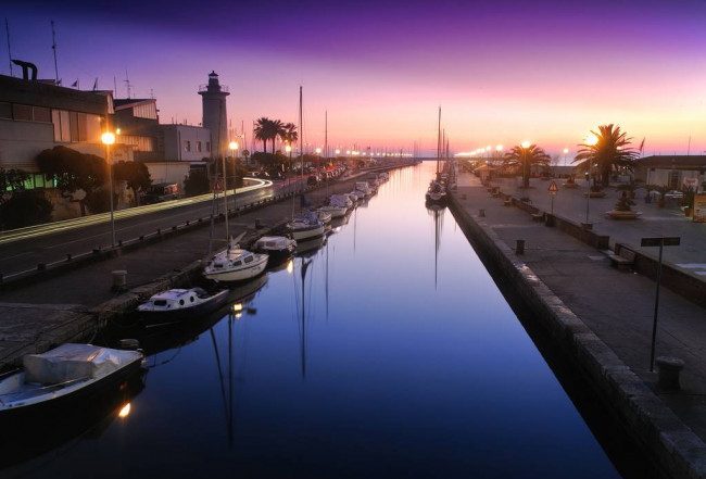 Casa indipendente in vendita a Viareggio