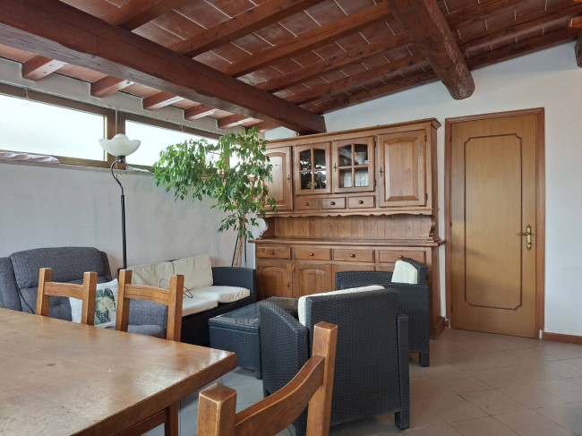 Appartamento piano terra in vendita a Viareggio
