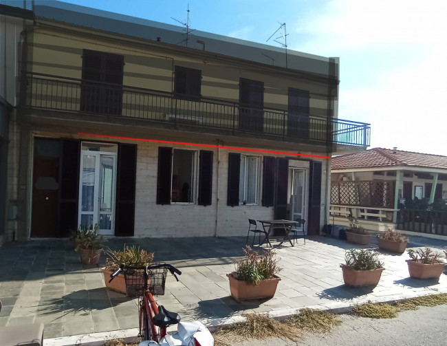 Appartamento piano terra in vendita a Viareggio