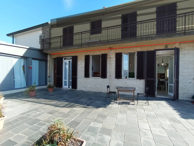 Appartamento piano terra in vendita a Viareggio